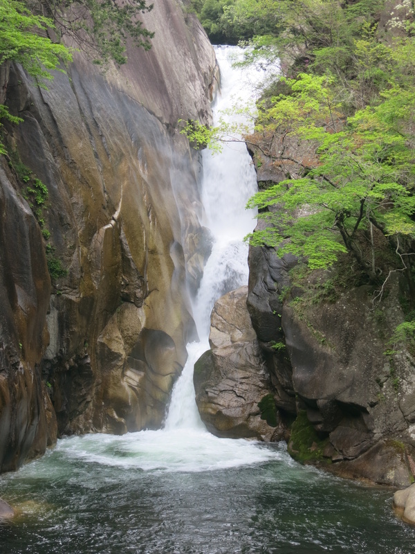 20160502.03.Waterfall.jpg